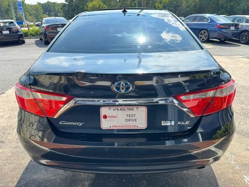 Used 2016 Toyota Camry XLE w/ Moonroof Package FWD image 6