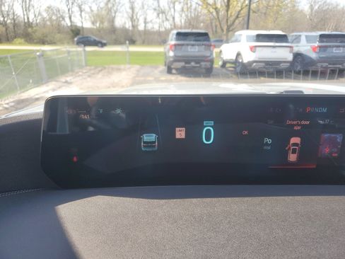 New 2025 Ford Expedition Platinum w/ Stealth Performance Package image 20