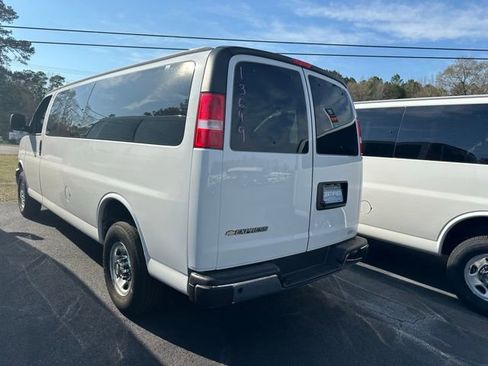 Certified 2024 Chevrolet Express 3500 LT w/ LT Preferred Equipment Group image 5