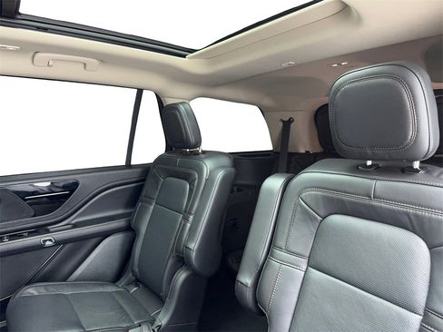 Used 2024 Lincoln Aviator Reserve w/ Equipment Group 201A image 43