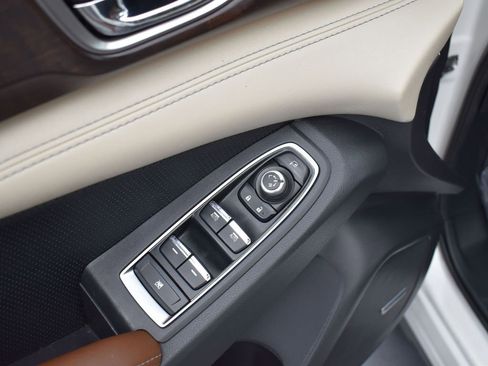 Used 2021 Subaru Ascent Touring w/ Popular Package #2A image 10