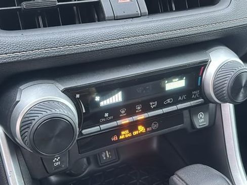 Used 2024 Toyota RAV4 LE image 20