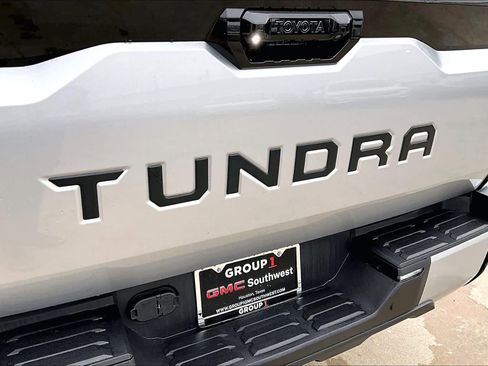 Used 2023 Toyota Tundra Platinum image 9