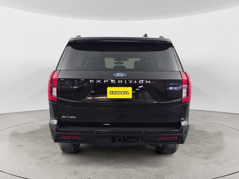 Used 2025 Ford Expedition Active AWD/4WD image 4