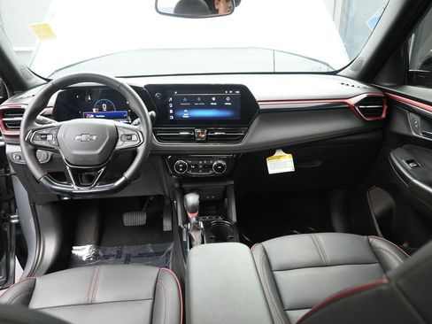 Used 2024 Chevrolet TrailBlazer RS w/ Convenience Package FWD image 15