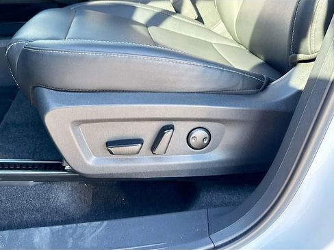 Used 2025 Nissan Murano SL image 18