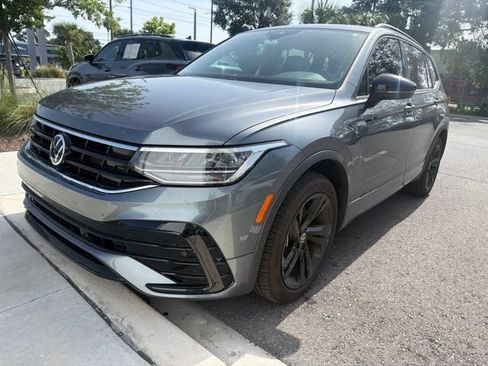 Used 2023 Volkswagen Tiguan SE R-Line FWD image 7
