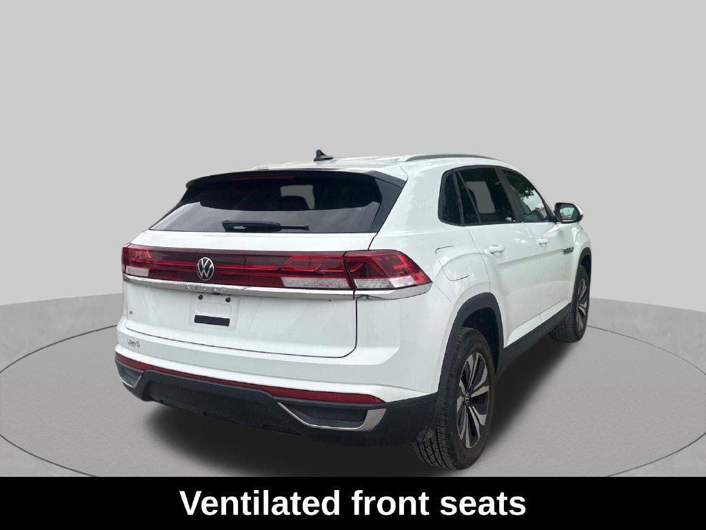 Used 2024 Volkswagen Atlas Cross Sport SE FWD image 12