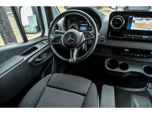 New 2026 Mercedes-Benz Sprinter 2500 image 7