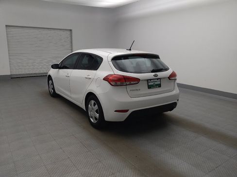 Used 2017 Kia Forte LX FWD image 5