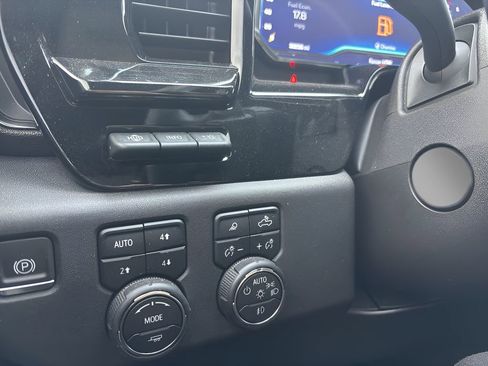 Used 2024 Chevrolet Silverado 1500 ZR2 w/ ZR2 Bison Edition image 23