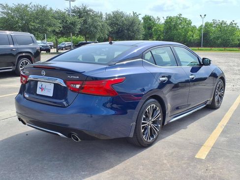 Used 2017 Nissan Maxima Platinum w/ Medallion Package FWD image 5