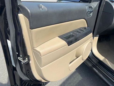 Used 2011 Jeep Compass Sport FWD image 24