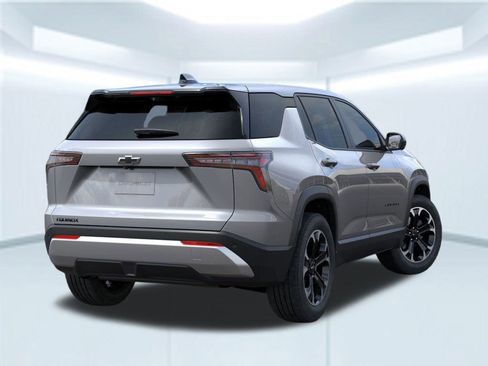 New 2026 Chevrolet Equinox LT w/ Safety and Technology Package image 6