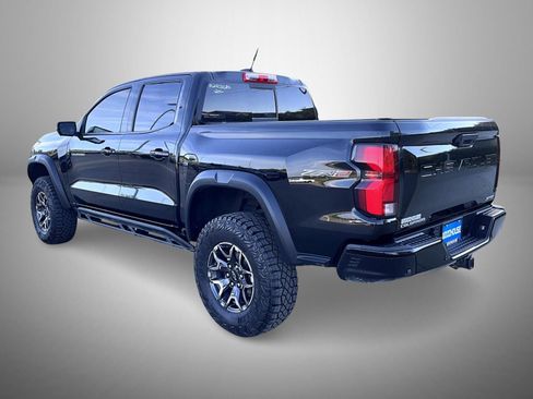 Used 2024 Chevrolet Colorado ZR2 w/ Technology Package AWD/4WD image 7