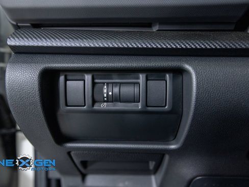 Used 2025 Subaru Crosstrek 2.5i Sport AWD/4WD image 13