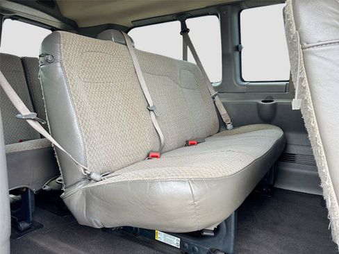 Used 2020 Chevrolet Express 3500 LT w/ LT Preferred Equipment Group RWD image 25