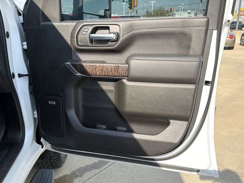Used 2020 GMC Sierra 2500 Denali w/ Denali Ultimate Package image 98