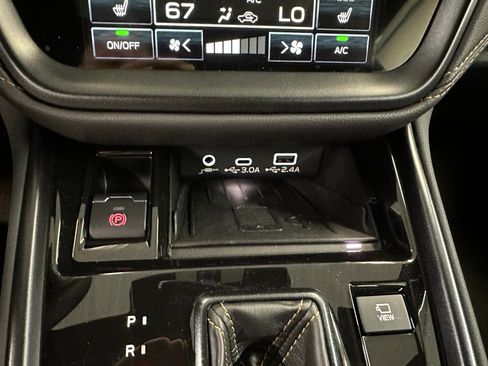 Used 2025 Subaru Outback Wilderness AWD/4WD image 16