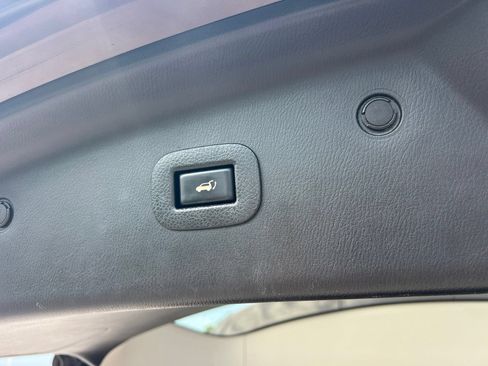 Used 2018 Nissan Armada SL RWD image 37