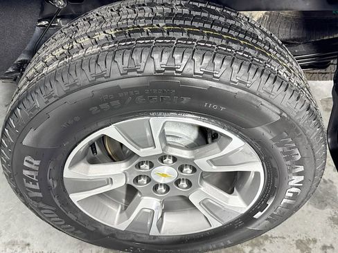 Used 2018 Chevrolet Colorado Z71 AWD/4WD image 29