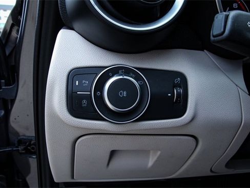 Used 2021 Alfa Romeo Giulia Sprint w/ Sun & Sound Package image 15