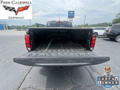 Used 2025 Chevrolet Colorado W/T w/ WT Custom Package AWD/4WD image 31