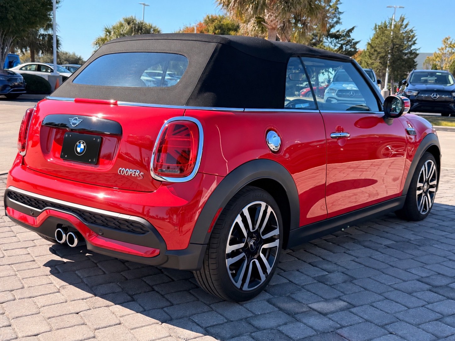 Used 2024 MINI Cooper S FWD image 7