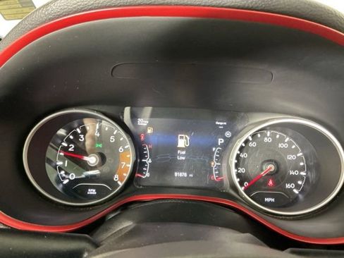 Used 2018 Jeep Compass Trailhawk image 17