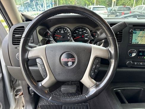 Used 2011 GMC Sierra 1500 SLE w/ Regional Value Package image 17