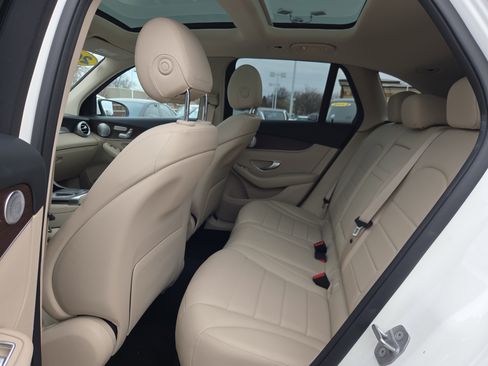 Used 2021 Mercedes-Benz GLC 300 GLC 300 image 12