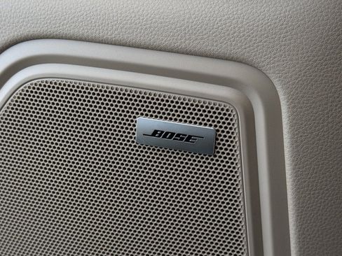 Used 2025 Porsche Macan image 37