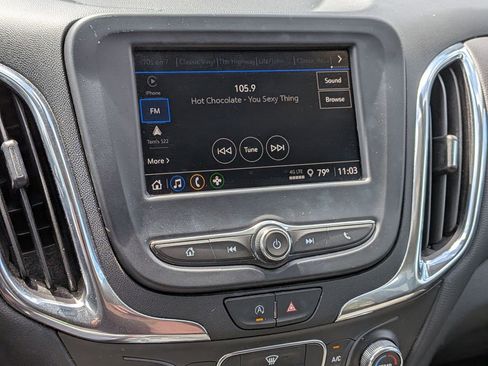 Used 2022 Chevrolet Equinox LT FWD image 16
