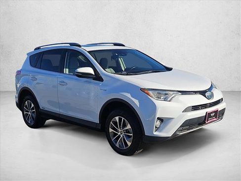Used 2017 Toyota RAV4 XLE image 3