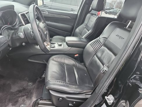 Used 2017 Jeep Grand Cherokee SRT image 8