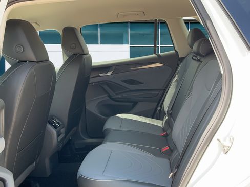 New 2026 Volkswagen Tiguan SE AWD/4WD image 16
