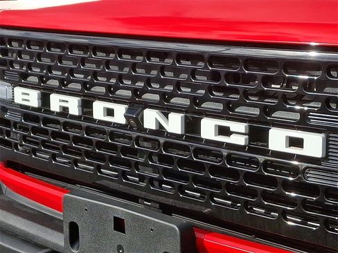 Certified 2021 Ford Bronco Wildtrak image 31