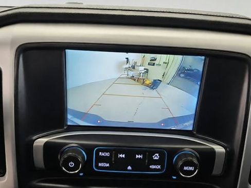 Used 2018 GMC Sierra 1500 SLT AWD/4WD image 16