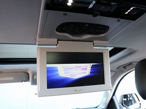 Used 2020 Cadillac Escalade ESV Premium Luxury image 32