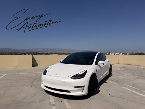 Used 2021 Tesla Model 3 Performance AWD/4WD image 1