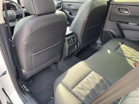 New 2026 Nissan Rogue Platinum w/ Platinum Premium Package AWD/4WD image 19