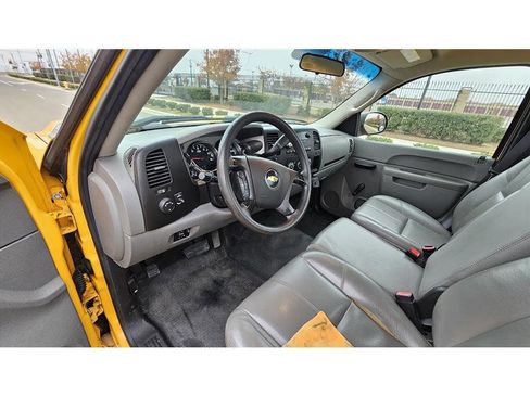 Used 2011 Chevrolet Silverado 2500 W/T image 13