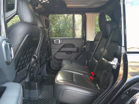 Used 2022 Jeep Wrangler Unlimited Rubicon 392 w/ Xtreme Recon 35" Tire Package image 20