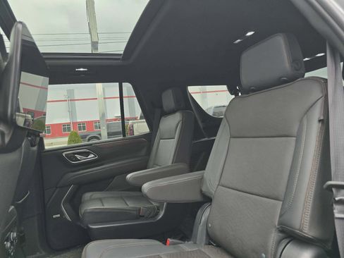 Used 2023 Chevrolet Tahoe High Country image 14