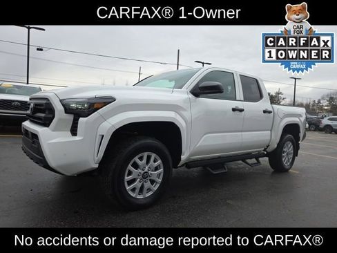 Used 2024 Toyota Tacoma SR w/ SR Upgrade Package AWD/4WD image 3