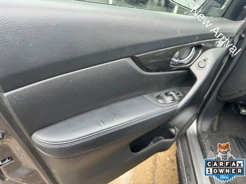 Used 2020 Nissan Rogue SV AWD/4WD image 4