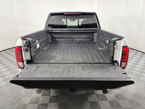 Used 2024 Honda Ridgeline Black Edition image 17