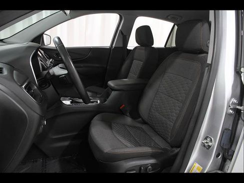 Used 2019 Chevrolet Equinox LT FWD image 5