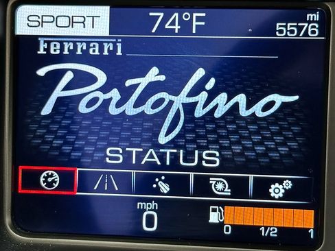 Used 2019 Ferrari Portofino RWD image 37