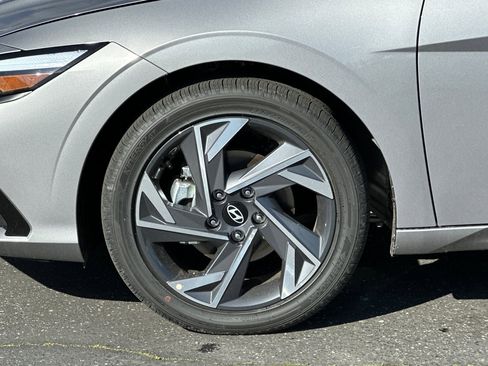 New 2026 Hyundai Elantra Limited w/ Cargo Package FWD image 25